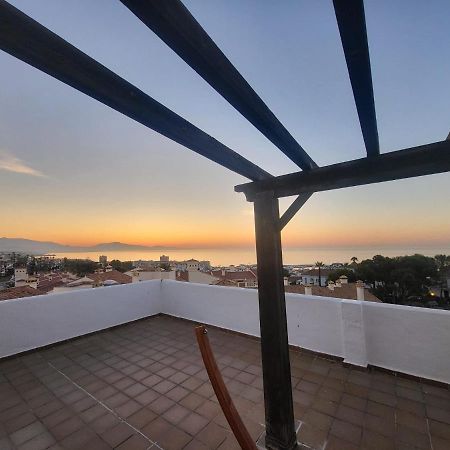 El Hacho Apartment Манилва Екстериор снимка