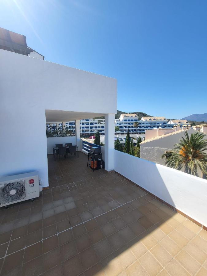 El Hacho Apartment Манилва Екстериор снимка
